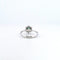 Bague 49 Bague - Or blanc 18 kt avec émeraude et diamants 58 Facettes