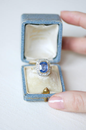 Bague 53 Bague Pompadour de fiançailles saphir de Ceylan et diamants en or jaune 18 kt 58 Facettes