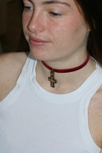 Pendentif Croix ancienne - Pendentif en or jaune 18 ct, argent, diamants et émail noir 58 Facettes