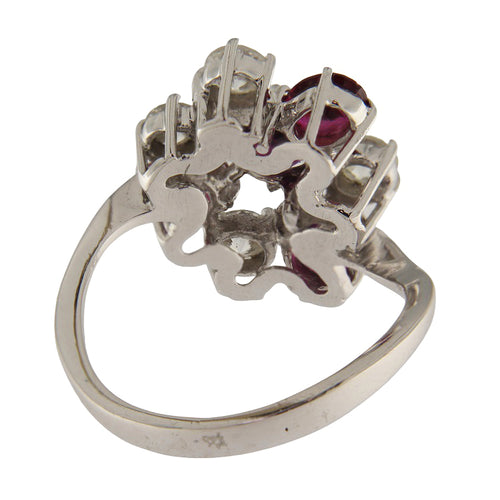 Bague 55 Bague - Or blanc 18 carats, rubis et diamants 0,60 ct 58 Facettes G3897