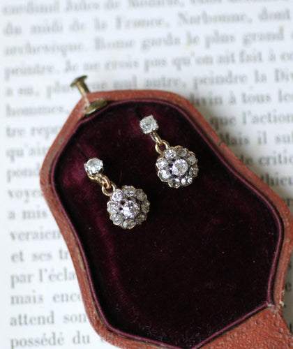 Boucles d'oreilles Boucles d’oreilles marguerite - Diamants taille ancienne 1,40 ct 58 Facettes