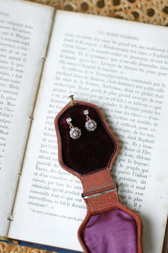 Boucles d'oreilles Boucles d’oreilles marguerite - Diamants taille ancienne 1,40 ct 58 Facettes