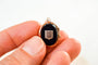 Pendentif Médaillon - Pendentif ouvrant en or jaune 18 carats et onyx 58 Facettes 3903