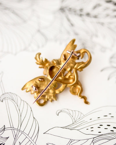 Pendentif Broche pendentif chimère en or jaune 750 et perle fine 58 Facettes A11949