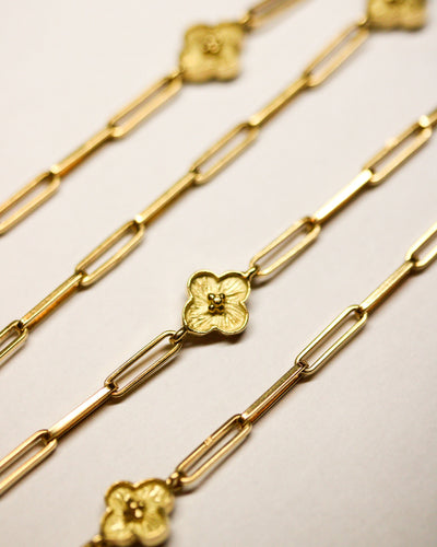 Collier Sautoir - Chaîne en or jaune 750 à maille fleur 58 Facettes A11993