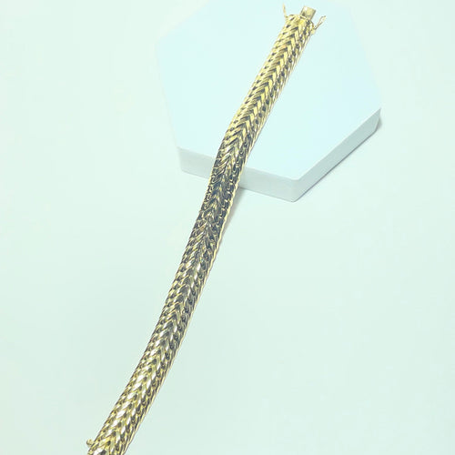 Montre Bracelet maille américaine en or jaune 18 carats 19,63 g 58 Facettes 260071