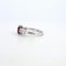 Bague 53 Bague - en or blanc 18 kt avec rubis 1,01 ct et diamants 58 Facettes