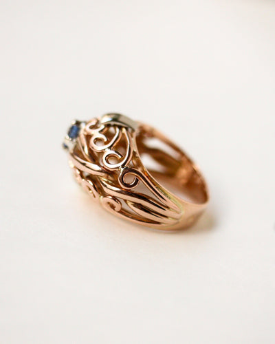 Bague 53.5 Bague cocktail 1950 en or rose et blanc 18K avec saphir 58 Facettes A11834