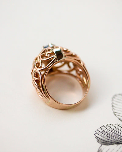 Bague 53.5 Bague cocktail 1950 en or rose et blanc 18K avec saphir 58 Facettes A11834