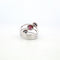 Bague 57 Bague - Or blanc 18 K avec rubis et diamants 58 Facettes