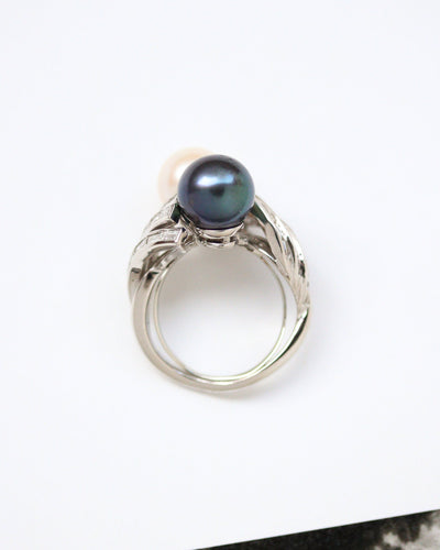Bague 52 Bague toi et moi en platine avec perles et diamants baguette 58 Facettes A12039