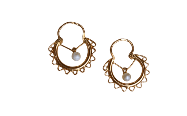 Boucles d'oreilles Créoles savoyardes - Boucles d’oreilles en or jaune 18 carats et perles 58 Facettes 3917