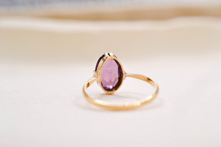 Bague 56 Bague solitaire en or jaune 18 carats sertie d’une améthyste 58 Facettes 3900