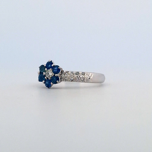 Bague 57 Bague en or blanc 18 ct avec saphirs naturels et diamants naturels 58 Facettes