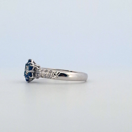Bague 57 Bague en or blanc 18 ct avec saphirs naturels et diamants naturels 58 Facettes