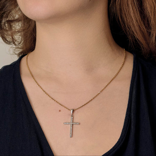 Pendentif Pendentif croix en or blanc 750 serti de diamants 58 Facettes BO/250075