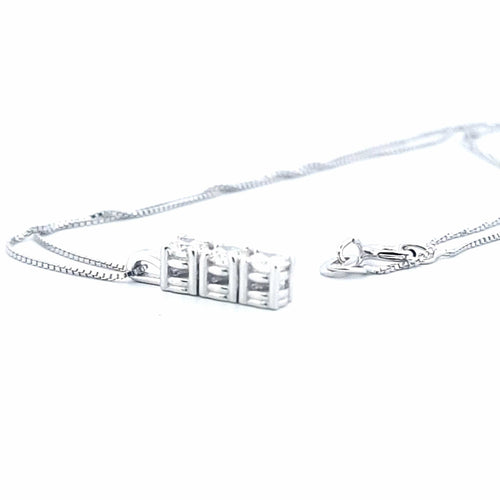Collier Collier - Pendentif trilogy en or blanc 18 kt et diamants 58 Facettes