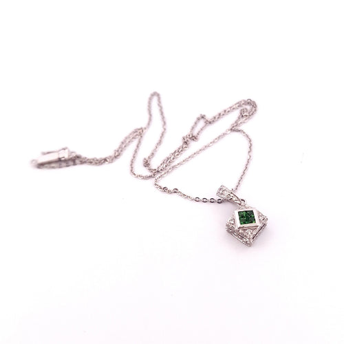 Collier Collier et pendentif - or blanc 18 kt, péridots et diamants 58 Facettes