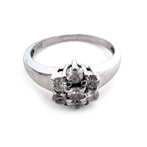 Bague Bague rosette en or blanc 18 ct et diamants 58 Facettes UKA000003RN