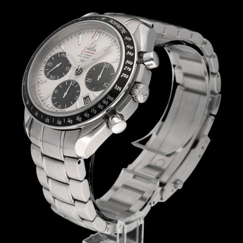 Montre Omega Speedmaster Date - Montre 40 mm en acier (réf. 323.30.40.40.02.001) 58 Facettes OMG/SPE/498