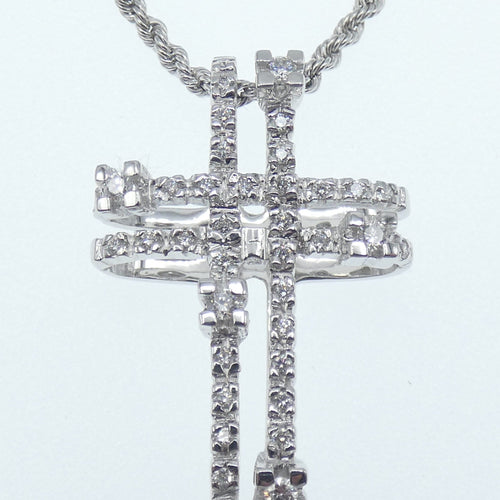 Collier Collier et pendentif croix en or blanc 18 kt et diamants 58 Facettes