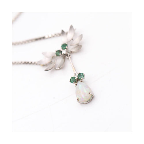 Collier Collier vintage 1966 - Or blanc 18 kt, diamants, opale et émeraudes 58 Facettes UKD102949JC
