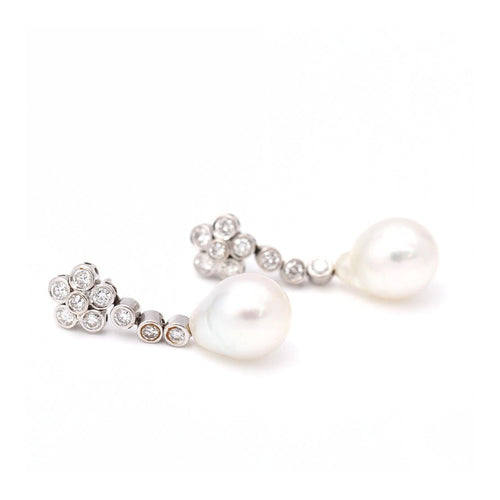 Boucles d'oreilles Boucles d'oreilles - Perles australiennes et diamants 1,80 ct en or blanc 18 kt 58 Facettes UKD359536JC