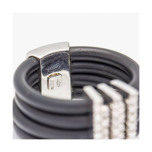 Bague Bague - Or blanc 18 kt, caoutchouc et diamants 58 Facettes UKD359663LF