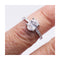 Bague 54 Bague solitaire de fiançailles en or blanc 18 kt avec diamants 58 Facettes UKD360903FV