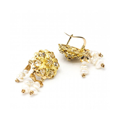 Boucles d'oreilles Keshi - Boucles d’oreilles Novecentismo en or jaune 18 ct, diamants et perles 58 Facettes UKD361018JC