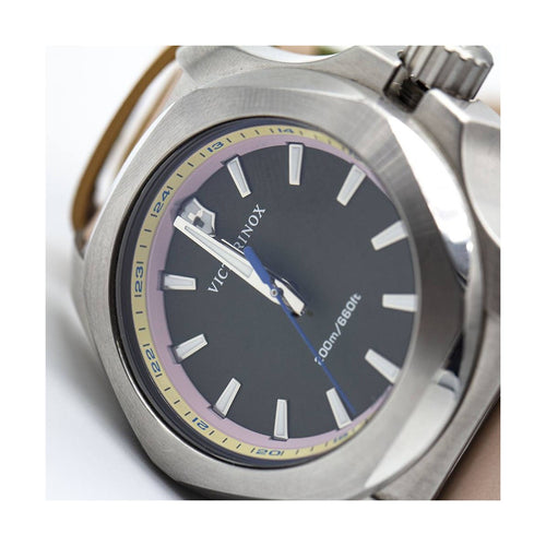 Montre Victorinox - Montre femme V241809 en acier 37 mm 58 Facettes UKD363150SO