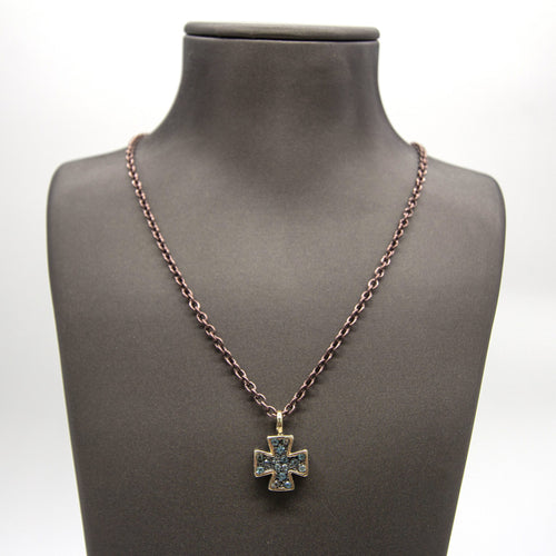 Collier Collier - Pendentif croix en or blanc 18K et topazes bleues 58 Facettes UKD363906SO