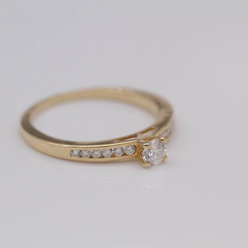 Bague AMOUR - Bague demi-alliance en or jaune 18K et diamants 58 Facettes UKD364358CH