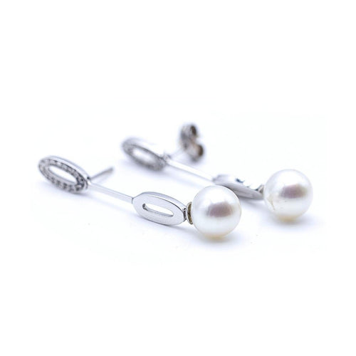 Boucles d'oreilles Boucles d’oreilles - Pendants en or blanc, perles et diamants 58 Facettes UKN102863LF
