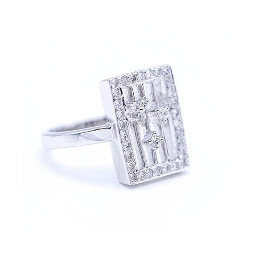 Bague Pentagram - Bague en or blanc 18 kt et diamants 58 Facettes UKN102874LF