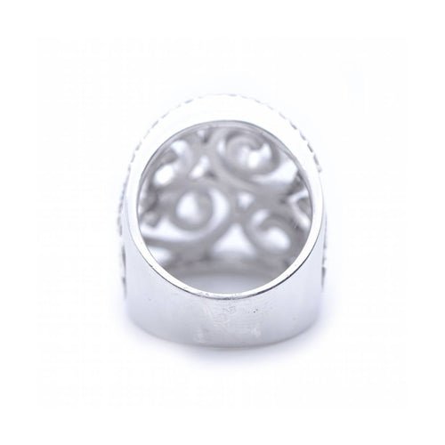 Bague Bague Couronne - Or blanc 18 ct et diamants 58 Facettes UKN102879LF