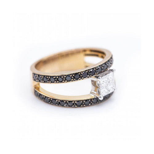 Bague NUIT - Bague en or 18 ct et diamants 58 Facettes UKN102903AS