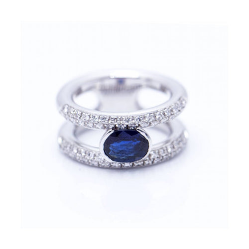 Bague Bague - Diamants et saphir de Myanmar en or blanc 18 ct 58 Facettes UKN102924EJ
