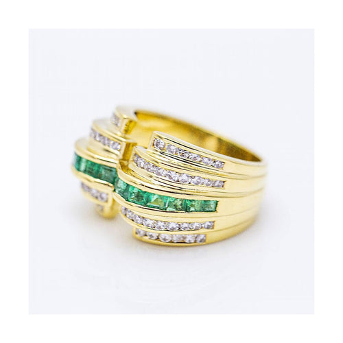 Bague LAZZO - Bague en or jaune 18 kt avec diamants et émeraudes 58 Facettes UKN102925EJ