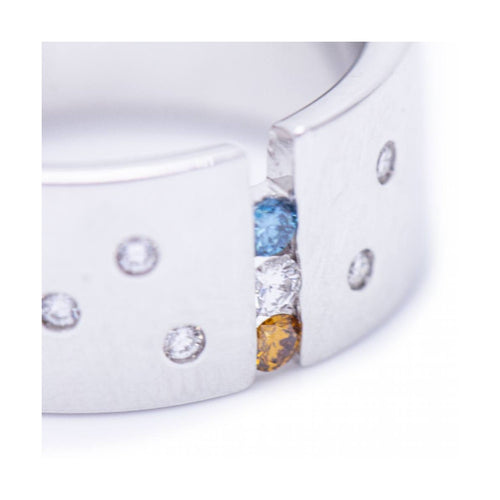 Bague Bague - Diamants blancs et Fancy en or blanc 18 kt 58 Facettes UKN102927EJ