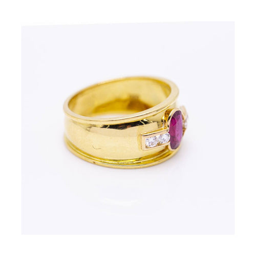 Bague Bague - Rubis ovale et diamants taille brillant en or jaune 18 kt 58 Facettes UKN102932EJ