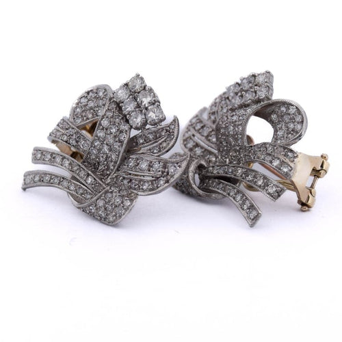 Boucles d'oreilles Boucles d’oreilles vintage - Motif floral en platine 950 et diamants 58 Facettes OR210 '(00029)