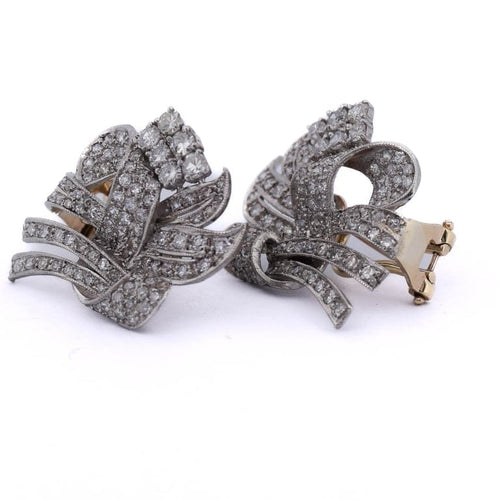 Boucles d'oreilles Boucles d’oreilles vintage - Motif floral en platine 950 et diamants 58 Facettes OR210 '(00029)