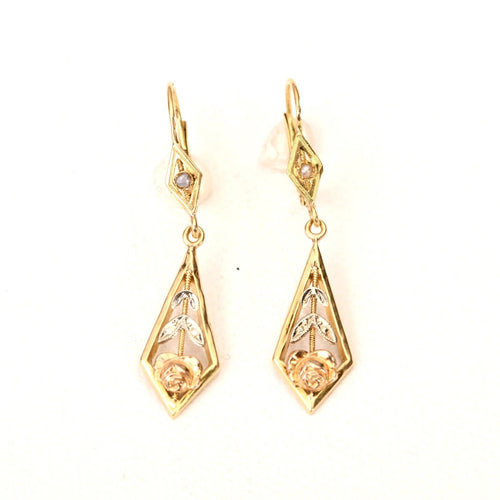 Boucles d'oreilles Boucles d’oreilles dormeuses Art nouveau motif de roses en or 18K 58 Facettes LMB-266