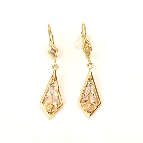 Boucles d'oreilles Boucles d’oreilles dormeuses Art nouveau motif de roses en or 18K 58 Facettes LMB-266