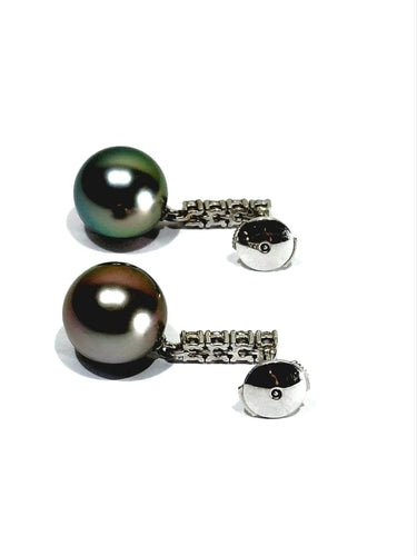 Boucles d'oreilles Boucles d’oreilles pendantes en or blanc avec perles de Tahiti et diamants 58 Facettes 1717203