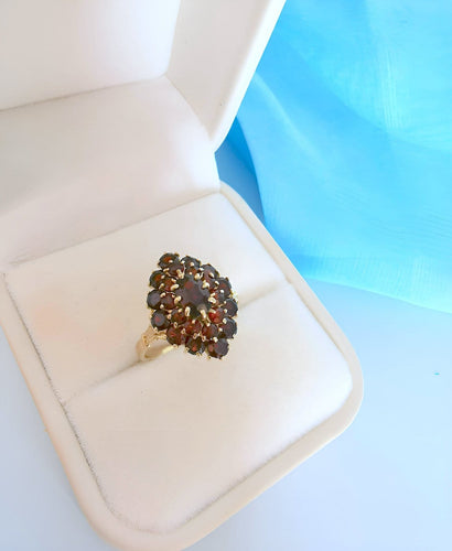 Bague 53 Bague marquise en or jaune 18K sertie de grenats 58 Facettes 1769