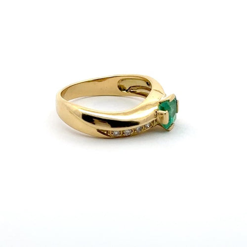 Bague 57 Bague haute joaillerie en or jaune 18 carats, émeraude et diamants 58 Facettes 50425