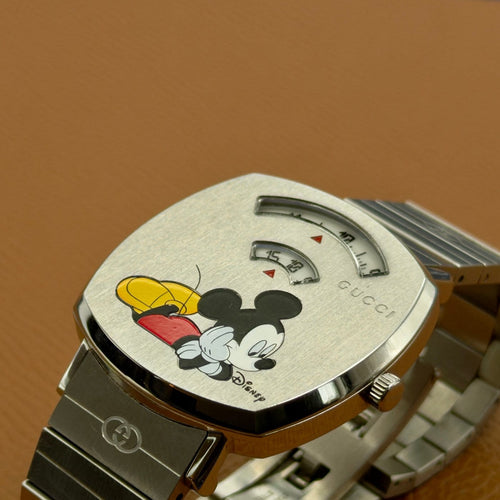 Montre Gucci Grip Disney Jump Hour YA157418 58 Facettes 009