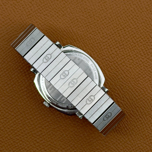 Montre Gucci Grip Disney Jump Hour YA157418 58 Facettes 009